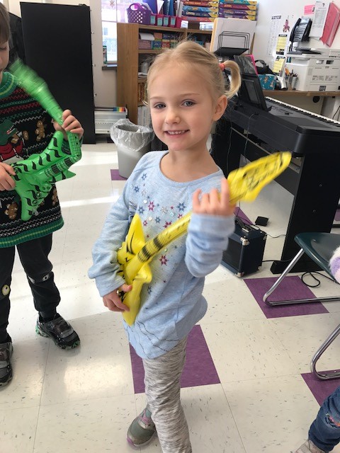 ErieDaySchool's tweet photo. "Music education should not be a privilege for a lucky few, it should be a part of every child's world of possibility."

Exactly one week until classes begin at EDS! We look forward to seeing everyone soon! https://t.co/wqoRllDCeQ