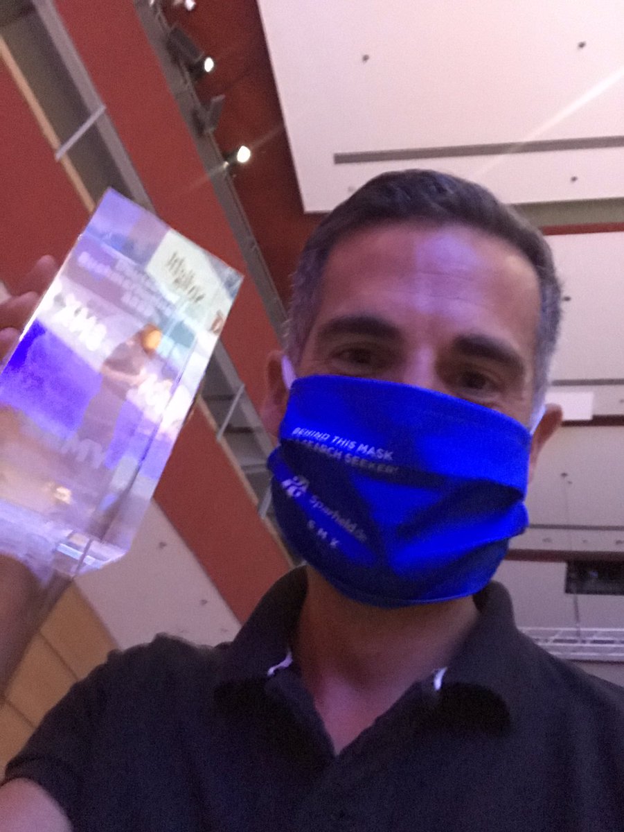 Da ist das Ding! SEMY Award für die beste SEA Kampagne 2019. Daaaaaanke an das Mega Team von <a href="/morefireagency/">morefire</a> und den tollen Kunden Hörmann! #SMX #SMXMunich