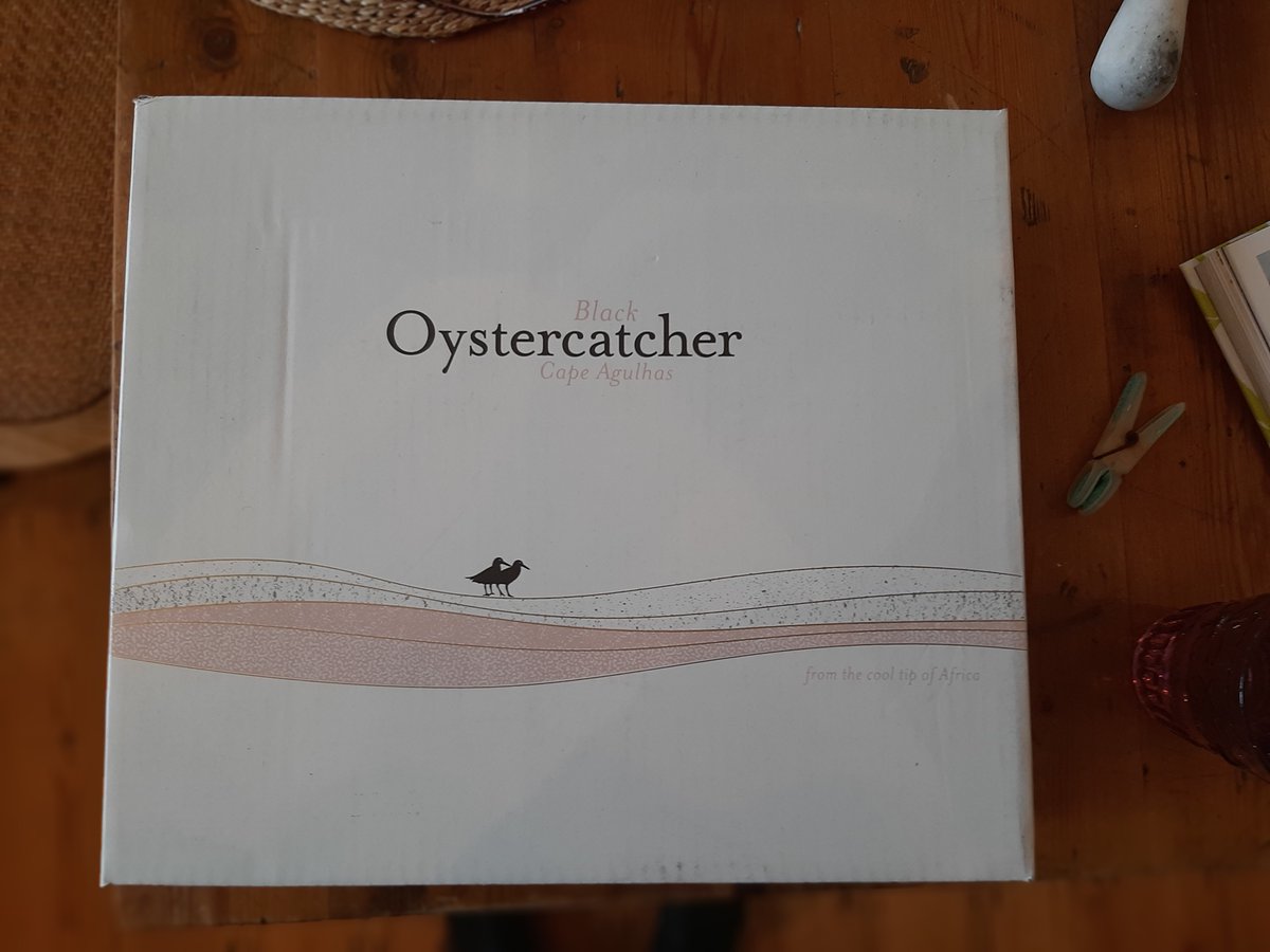 MarykeRoberts's tweet image. On the menu to celebrate #SpringDay2020 and #CapClassiqueDay and the beauty of our country, is bubbles from @BOC_Wines #agulhaswinetriangle #wineforexplorers #extremevineyards #ancientsoils #southernmostpoint