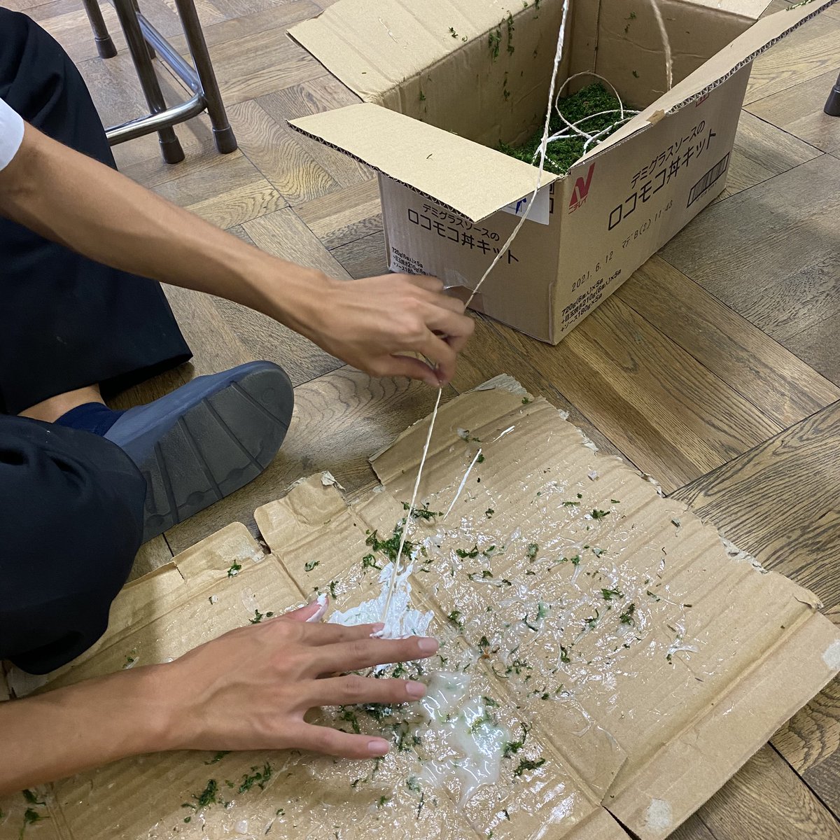 RemoteCosmoCar's tweet photo. 今日はデザイン係が授業後に活動しました！#瑞陵 #瑞陵コスモ #RCC https://t.co/mY0U33c69i