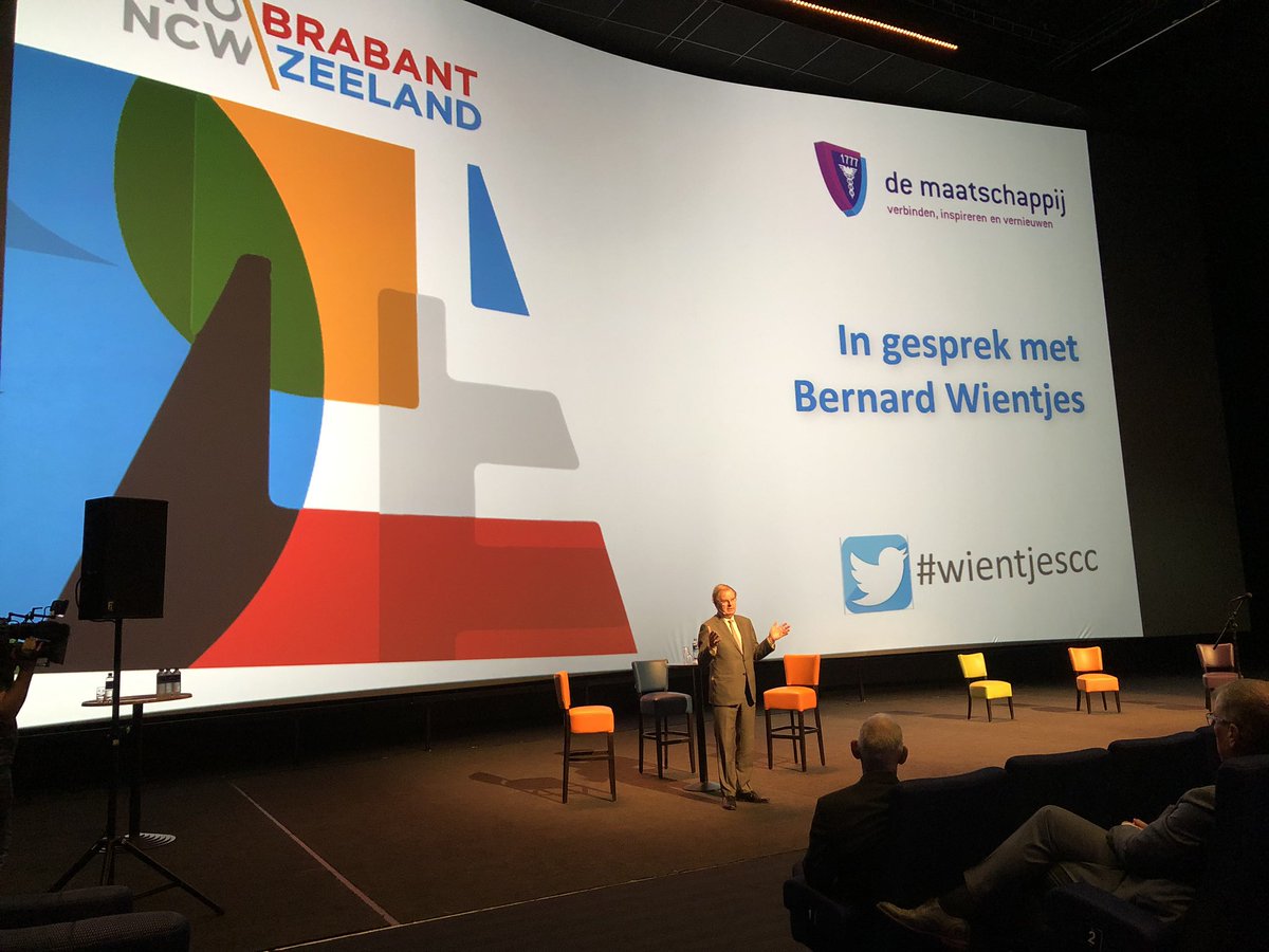 Bernard Wientjes ligt het compensatiepakket ‘Wind in de Zeilen ‘ toe bij @vnoncwbz en <a href="/demaatschappij/">De Maatschappij</a> in <a href="/Cine_City/">CineCity</a> <a href="/gem_vlissingen/">Gemeente Vlissingen</a>