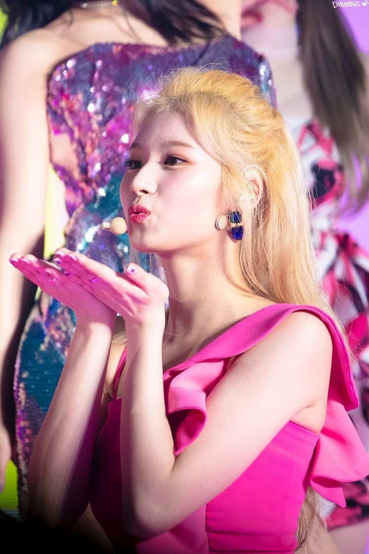 sana: lucky charms