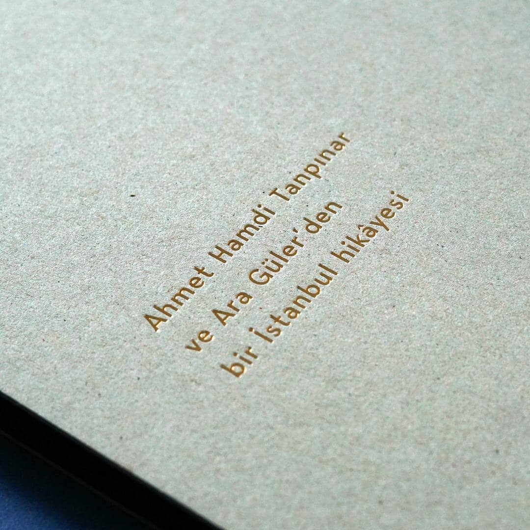 Dergâh Yayınları ve Ara Güler Müzesi Yayınları, Ahmet Hamdi Tanpınar ile Ara Güler'i, bir tarihin entelektüel hafızası ile bu tarihin görsel kayıt ustasını 'Aynı Rüyanın İçinde' birleştiren yeni kitabını gururla sunuyor. 

#aynırüyanıniçinde
#ahmethamditanpınar 
#aragüler