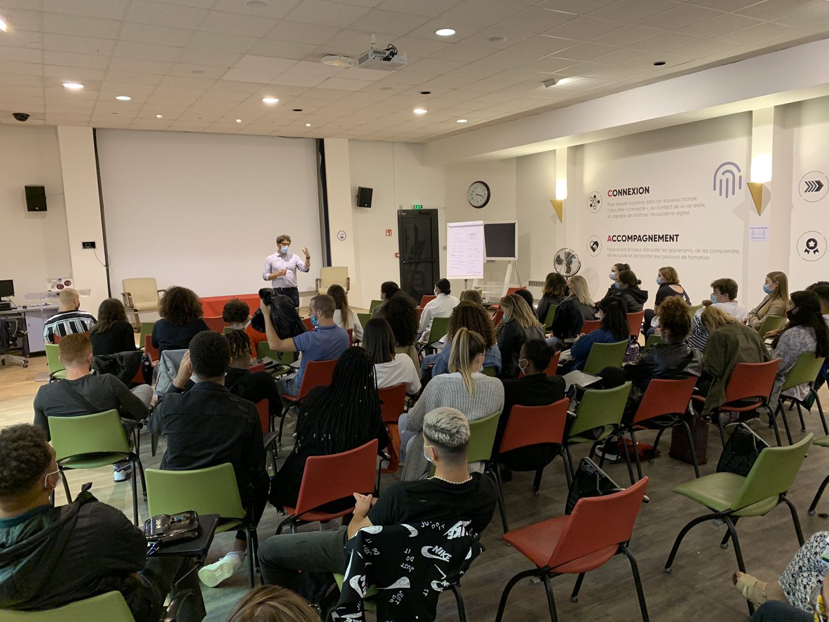 Rencontre entre <a href="/ThomasHuchon/">Thomas Huchon</a> et les BTS NDRC / BTS Tourisme du @CFA_Stephenson sur le thème de la e-réputation #web #CyberReputation #numerique #reputation #opinion [impulsé par @DenisMichelis avec le projet AVATAR] Top moment 👍🏽 merci 🙏🏽