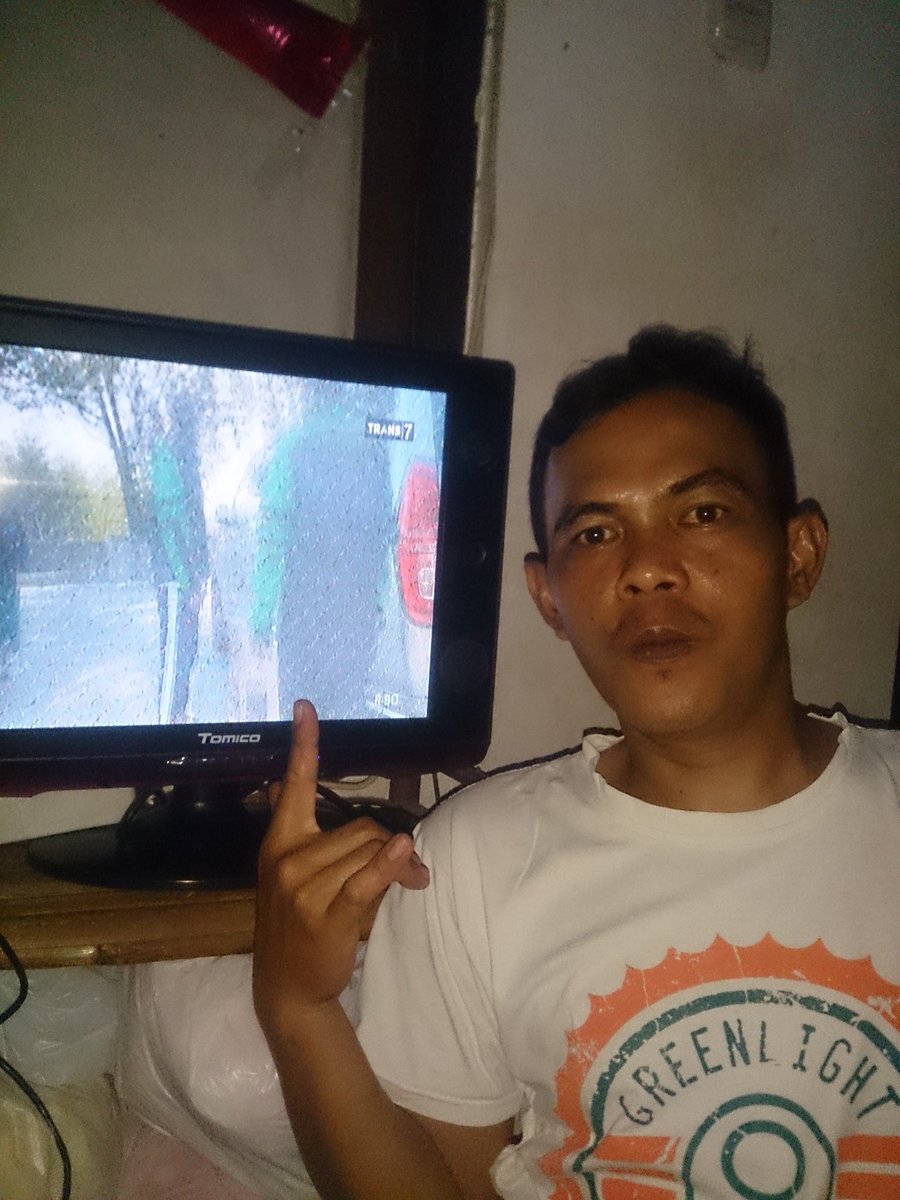 Saepulohedo's tweet photo. @TRANS7 Kalo aku jd orang tua maunya putusin aja.. Apalagi di Islam gak ada pacaran,drpd anak kita zina,pandangan mata bukan mukhrim sj itu sdh zina,apalagi pacaran. @TRANS7 #indonesiagiveaway #indonesiagiveaway10 https://t.co/0CJB3Q0IfR