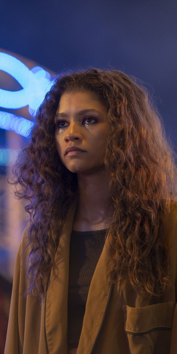 clariedaya_'s tweet photo. #HappyBirthdayZendaya 
@Zendaya happy birthday Queen all good to you best wishes https://t.co/oz9efoKROf
