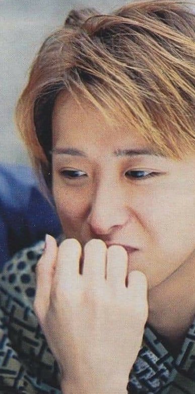 D14- Favourite Ohno Satoshi photo? Another hard choice. Although he basically has the same hairstyle but I love it when his hair is a bit shorter and he looks so cool when he is in his  mode. So here is a few of his snap that I love