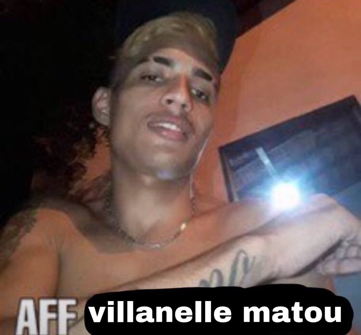 o fandom de killing eve quando aparece um personagem novo na série com chance de virar fav