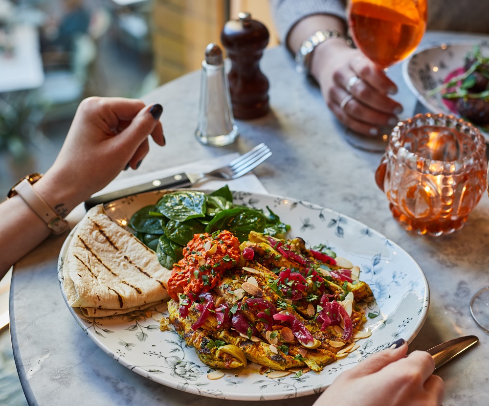 Visit Bath tweet media