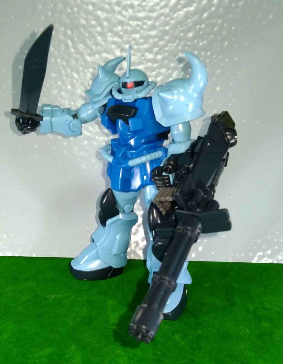 グフの日ということで旧キットのグフカスタム作りました 腰は回らないけどやっぱりカッコいい ガトリングパージ後も差し替えで再現可能 そして 五連マシンガンもついてくるので カトキ版ノーマルグフも再現できる豪華ぶり カトキ版はヒートロッドはワイヤー案 グフの日ということで旧キットのグフカスタム作りました 腰は回らないけどやっぱりカッコいい ガトリングパージ後も差し替えで再現可能 そして 五連マシンガンもついてくるので カトキ版ノーマルグフも再現できる豪華ぶり カトキ版はヒートロッドはワイヤー案