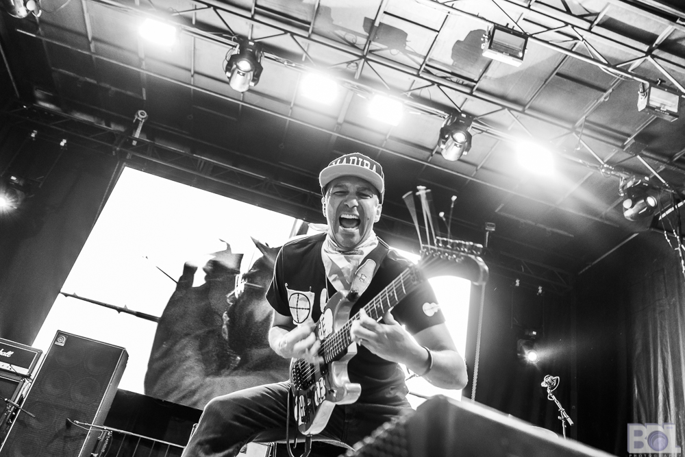 September Photo of the Month is  @tmorello at SXSW 2019. When he came over with his guitar I knew I was going to get an iconic Tom shot. A true champion of the people & what's right. 20 available in 11x17 and 5x7. Part of proceeds goes to  @FreaksActNet.  https://www.boneydiego.com/2020-photo-collection/september-tom-morello