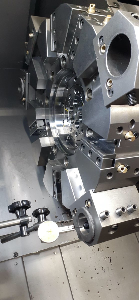 machine_support's tweet image. Turret oil leak, unit stripped and damaged o ring found. #Maintenance #Productivity #UKmfg #manufacturing #Engineering  all o rings replaced and turret rebuilt @machine_support. Machine #alignments reinstated.