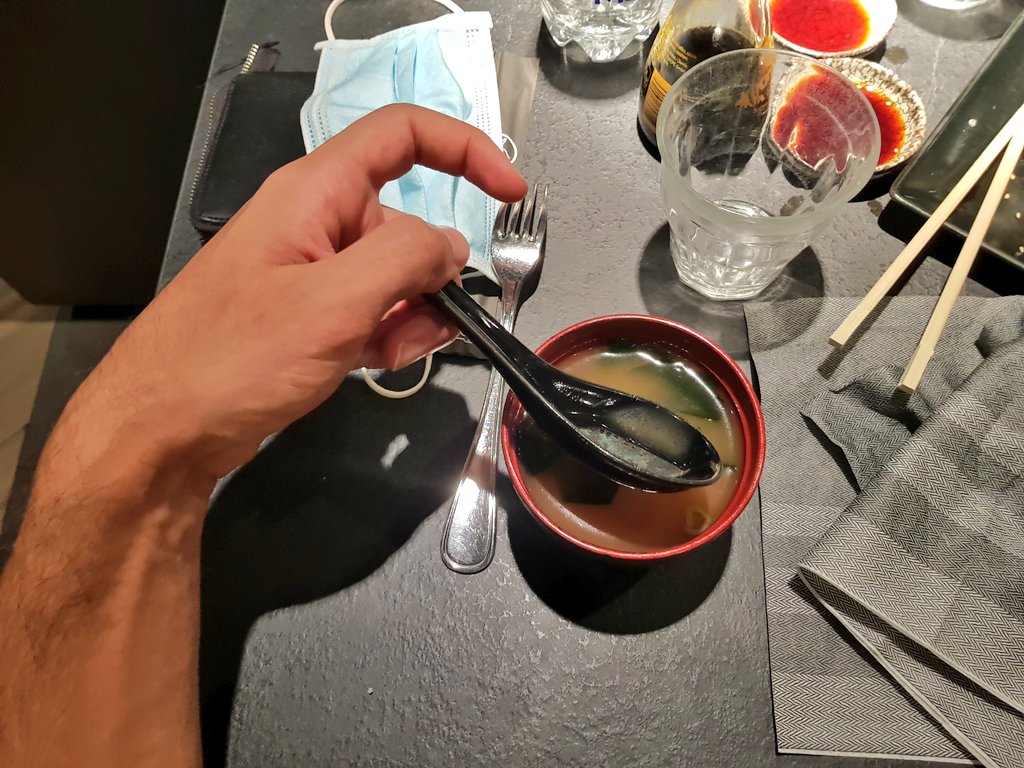faaabbbio's tweet photo. a 6 anni ce piavo l' #Augmentin #sciroppo co sto cucchiaio demmerda.

me volete cojonà? https://t.co/4eHrkF6d4Y