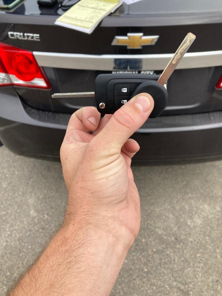 ethanlocksmith1's tweet photo. New key for a chevy Cruze
stay safe and stay in covid-19
#locksmith #locksmithsandiego #sandiegolocksmith #locksmiths #emergencylocksmith #247locksmith #locksmithnearyou #locallocksmith #yourlocallocksmith #automotivelocksmith #carlocksmith #safelocksmith #commerciallocksmith https://t.co/iWELpKV48x