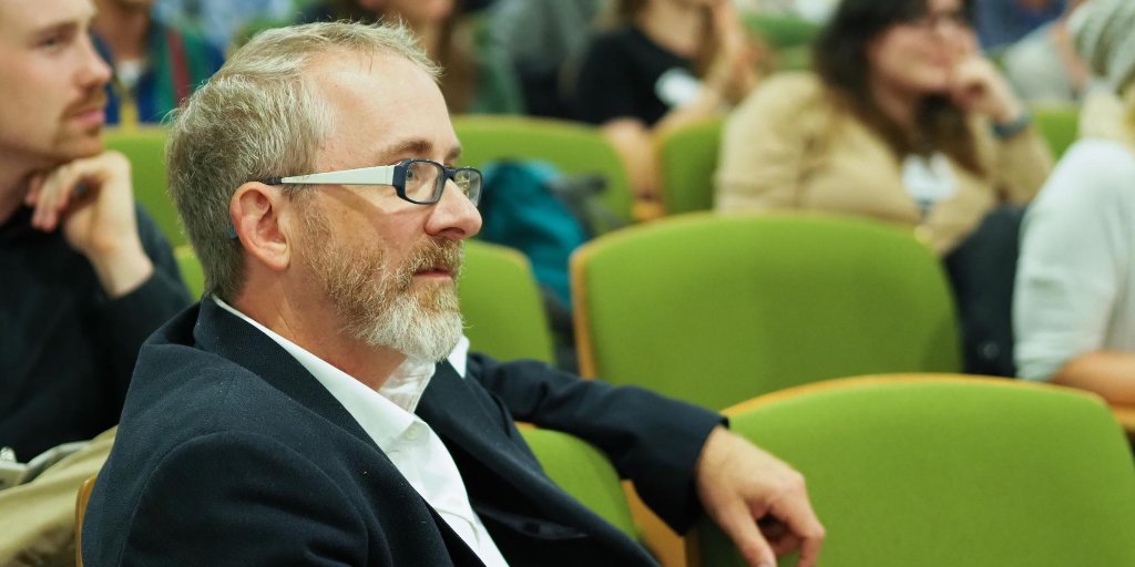 PSU College of Liberal Arts & Sciences (@pdxclas) on Twitter photo New month, new beginnings.
Say 👋 to <a href="/pdxmoss/">Todd Rosenstiel</a>, who started today as our new dean.
Learn more about him ➡️ bit.ly/2YVvInq New month, new beginnings.
Say 👋 to <a href="/pdxmoss/">Todd Rosenstiel</a>, who started today as our new dean.
Learn more about him ➡️ bit.ly/2YVvInq