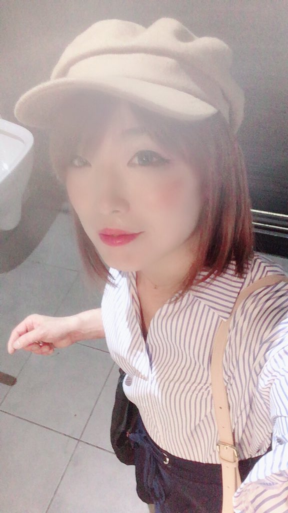uroiesat's tweet photo. #誰か優しい人が拡散してくれてフォロワーさんが増えるらしい
＃女装 https://t.co/AuZeroy1o6