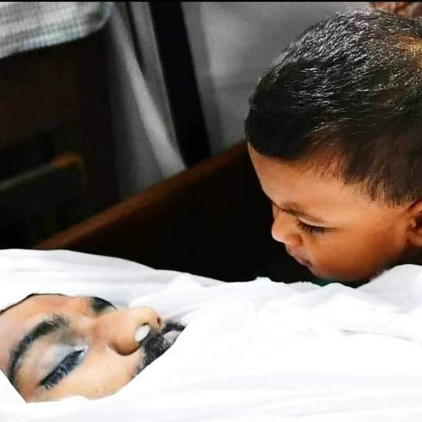 DileepKumarCT1's tweet photo. Her name is Ayra Diyan.
One year and four month old daughter of our beloved comrade Hakh Muhammad, who was brutally stabbed to death last day by Congress criminals in capital city of Kerala. https://t.co/eiTqnRFJ5j
