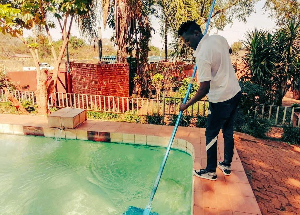 crg_courage's tweet image. #TimeToSwim after this rainy days