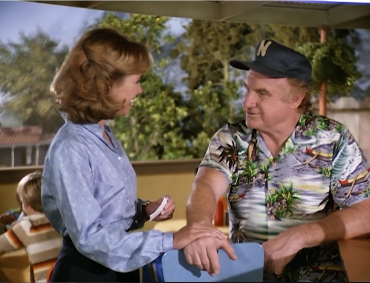 televisionaryZW's tweet photo. 3773. #TheBadNewsBears "Emily Loves Morris" - Really wish the soundtrack to this show had more than one song, especially since it's from my least favorite opera. This ep's all about the adults, and #JackWarden &amp; #CatherineHicks nail their roles. (B) https://t.co/NSDVOxskvx
