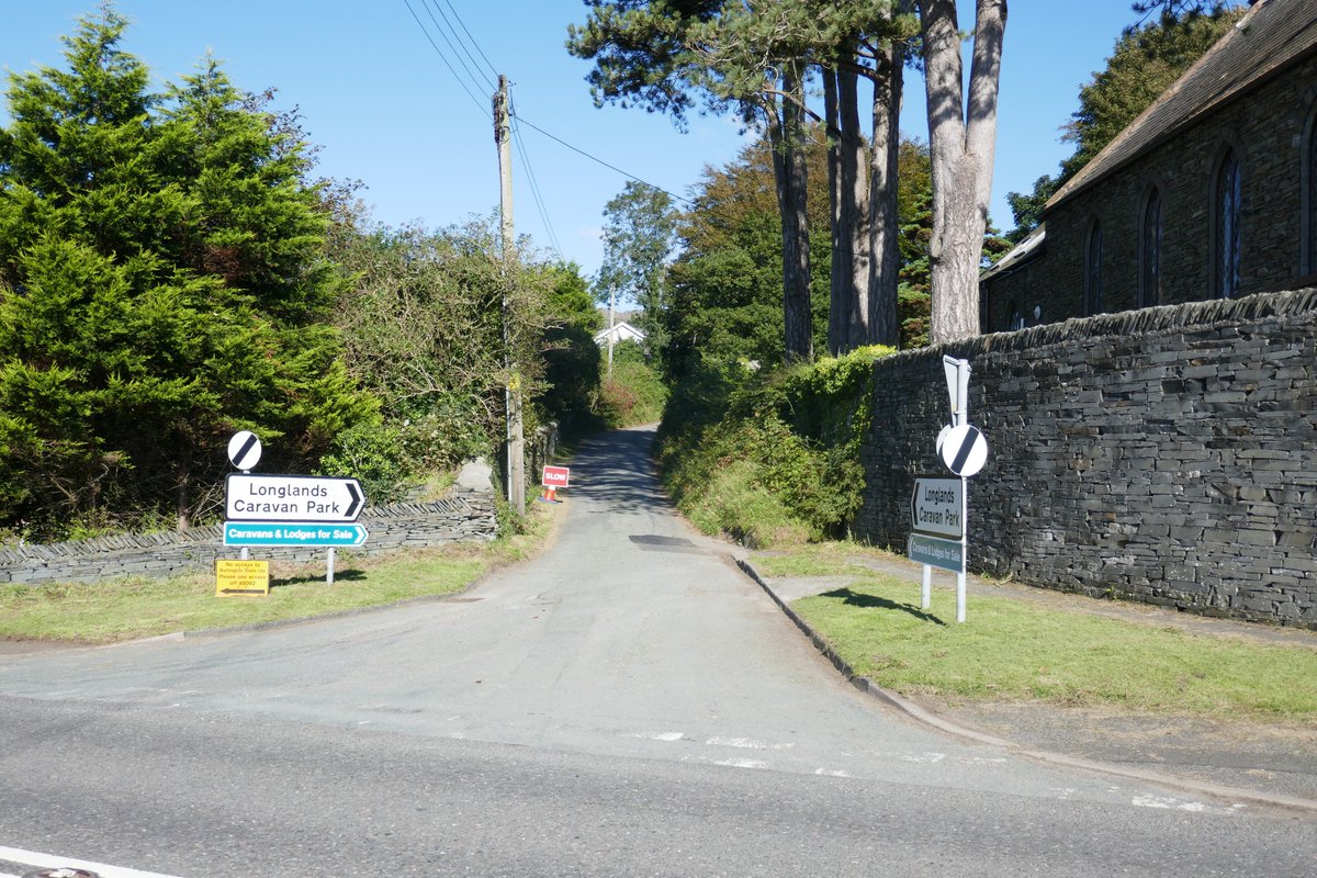 TheLengthsman's tweet photo. I love a clean 40 MPH road sign ~ tidy junction, clean signs for #Kirkby #Ireleth Parish Council https://t.co/OFmktGsAUu
