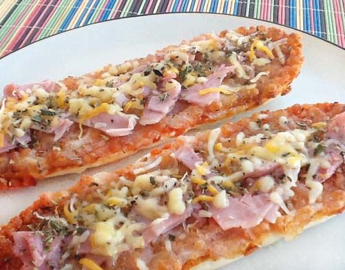 _csm00_'s tweet photo. Estoy discutiendo con un colega desde hace un rato.

Esto como se llama??

Rt: Bocapizza
Mg: Pampizza https://t.co/LQV30o3kTk