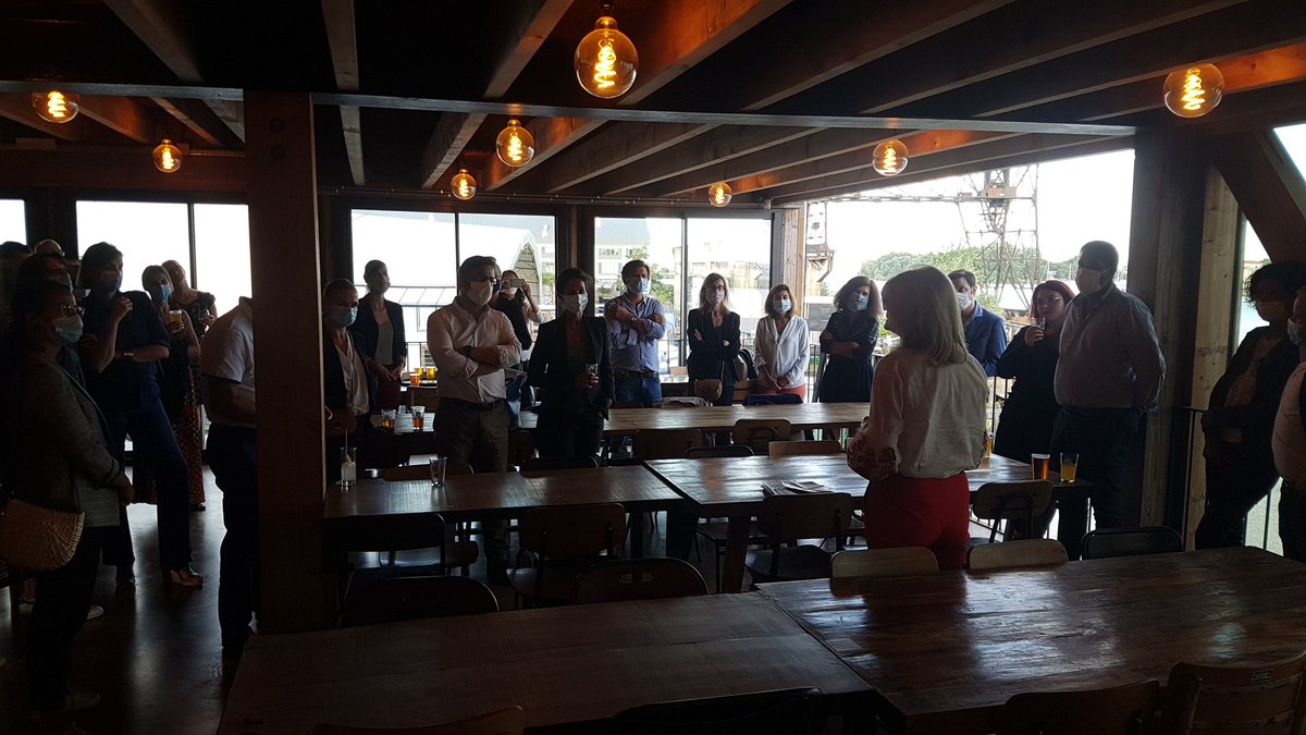 giseletaelemans's tweet photo. 1er #HappyCom de la.rentree de l' @reseauAPCOM nous sommes tres heureux de votre participation 50 inscrits c'est top !! Visite dU #LAB à #Nantes https://t.co/P3H1baOSJM