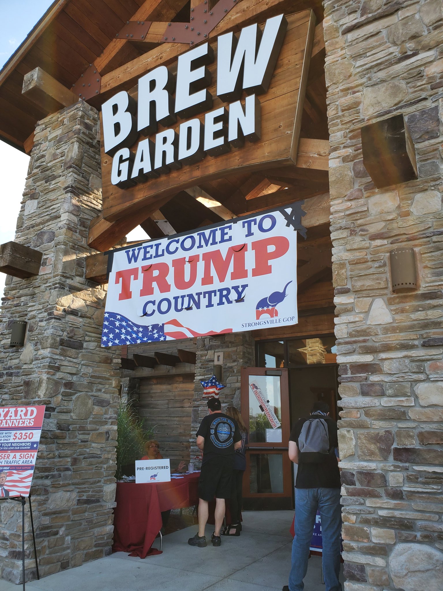 Shannonburns On Twitter Strongsvillegop Hosted Ohs Largest Maga Watch Party Thursday Venue We Rented Brew Garden Strongsvilleoh Now Antifa-like Leftists Threaten Sexually Harrass Amazing Staff Bc Photo Went Viral Get Fascist