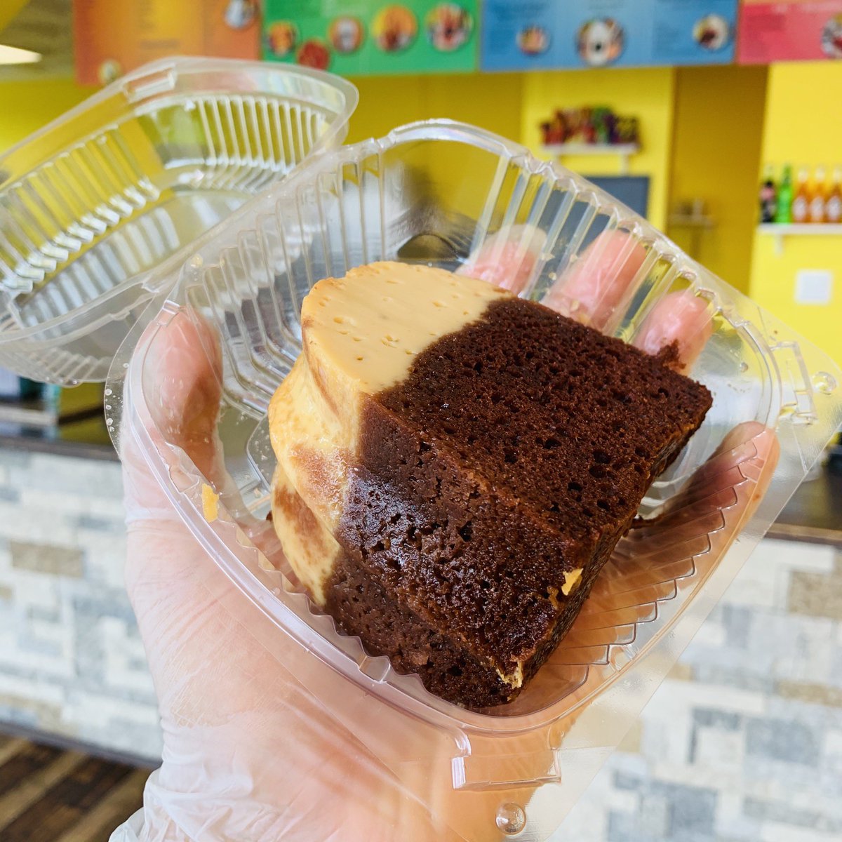 FrutaMex1's tweet photo. Who loves Chocoflan🍫🍮 
#RT https://t.co/P2Z8PN9Yp2