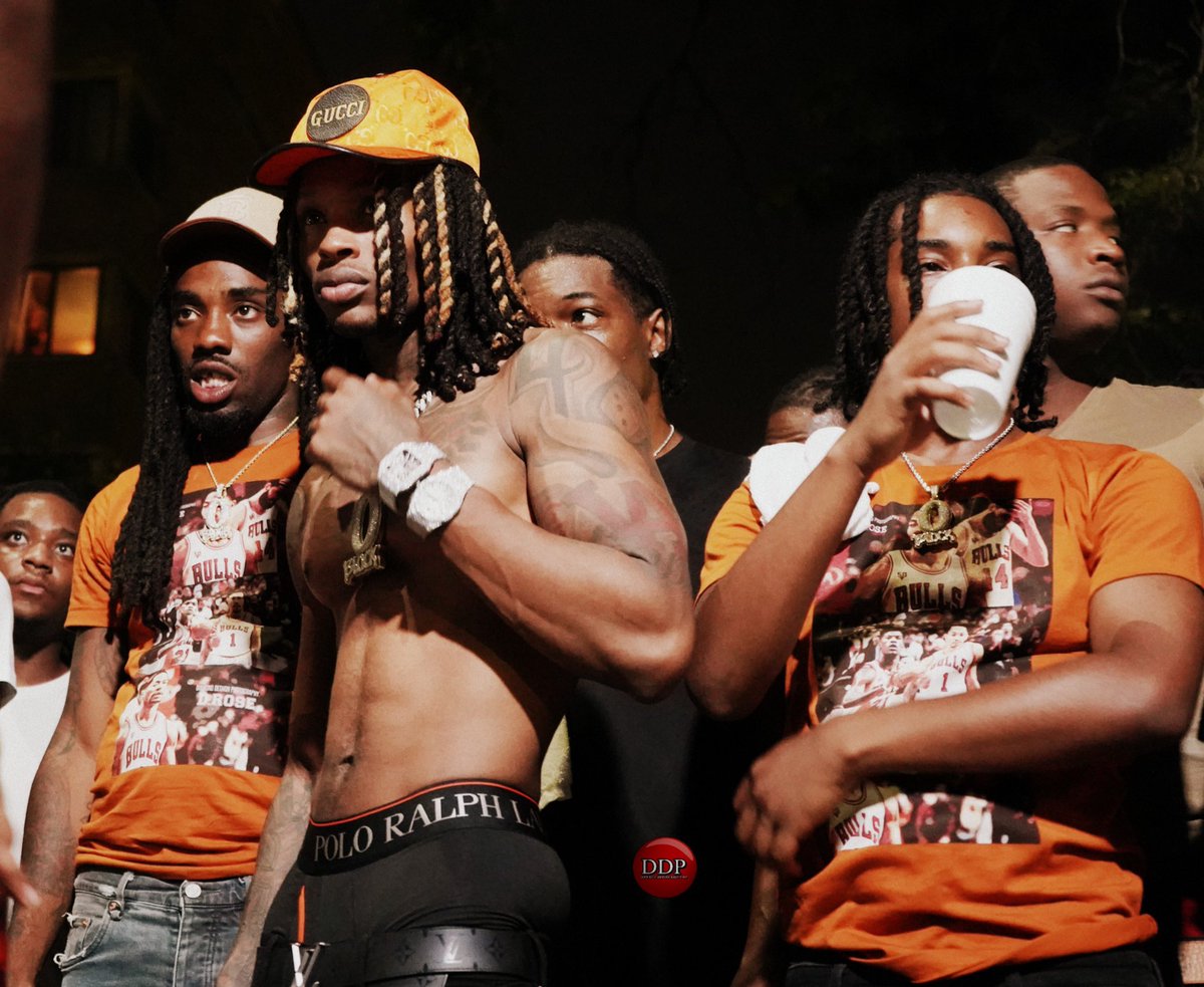 KingVonFrmdaWic's tweet image. You Either With Me or Against Me...