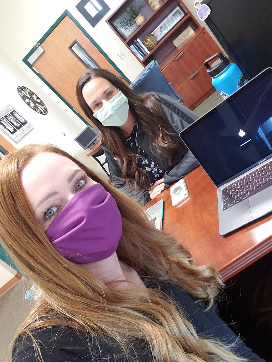 SummitHS_Bears's tweet photo. Your Summit Counselors! Ms. Moorhead grade 9, Mrs. Aguilar 10-12! #SummitStrong @SCCA_Counselor @SCIACounselor https://t.co/QJebjdARET