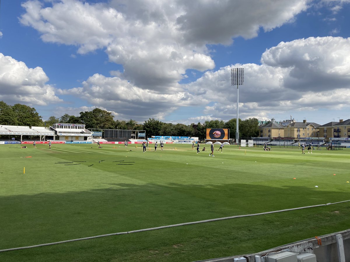 Adam_G_TV's tweet image. Back in the Chair for More cricket and we had sunshine!