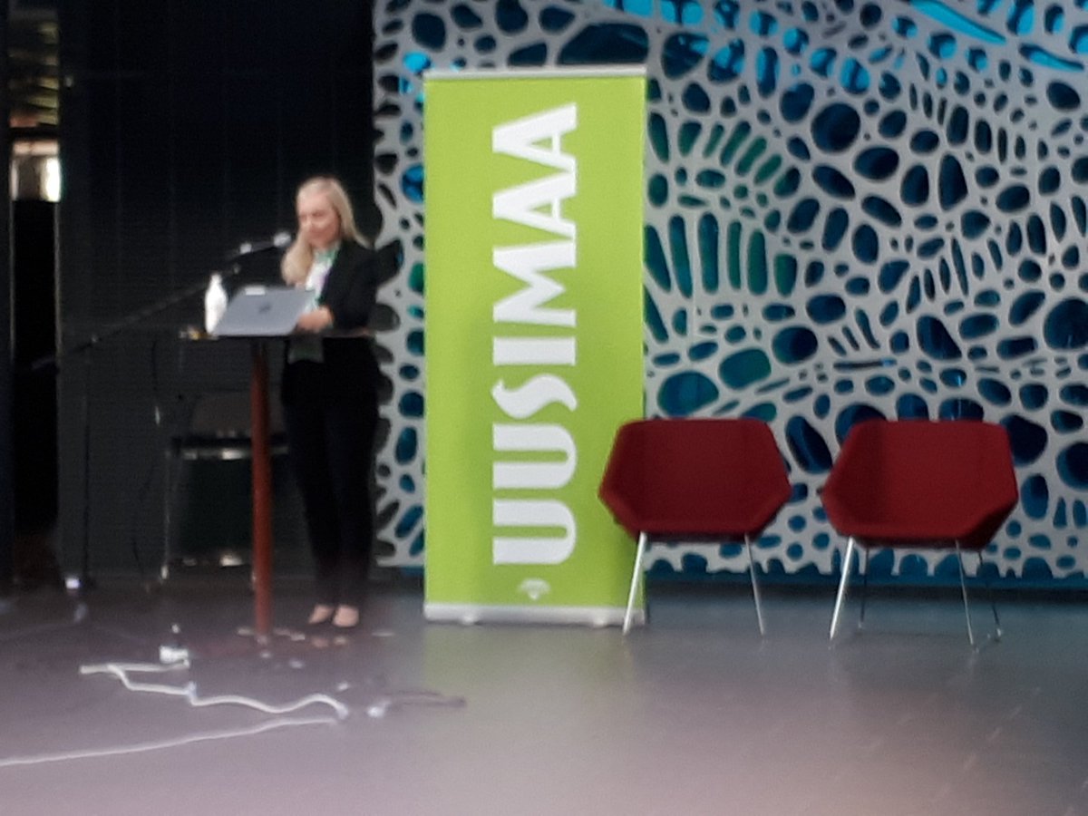 heimonenella's tweet photo. #CleanWorldPorvoo paketoitu. Kiitos Live-striimiä seuranneille. Kiitos upeista esityksistä @MariaOhisalo @armanalizad @keronen_j @JuhaniTirkkonen @EevaSalmenpoja @HannuKe1nanen @sarjovaara @salla_roni @MaijaPohjakalli @PorvooBorga -puhujat @OutiAmpuja @MarkoEnberg jne https://t.co/6UYuh9ift5