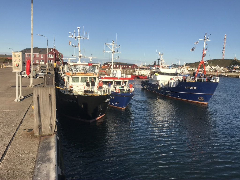 HelmholtzMoses's tweet photo. Am Dienstag geht es dann gemeinsam ab Helgoland wieder los. Nach dem zweiten Rendezvous zum Vergleich der Sensorik fährt die Prandtl in Richtung Norden (Föhr), die Littorina nach Osten (Büsum) und die Mya II nach Südwesten (Bremerhaven). Ein anstrengender Tag. https://t.co/4vVlpenRHw