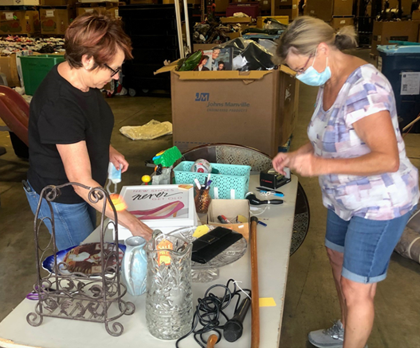 ThinkBigMo's tweet photo. The booths at Relics Antique Mall are now super stocked up and full of deals thanks to our Give 5 volunteers.  Maureen Stegmaier &amp; Bonnie Tabor have worked hard pricing items for the Relics booths and arranging the merchandise.  Thanks, ladies! https://t.co/WZOV9MB3U3