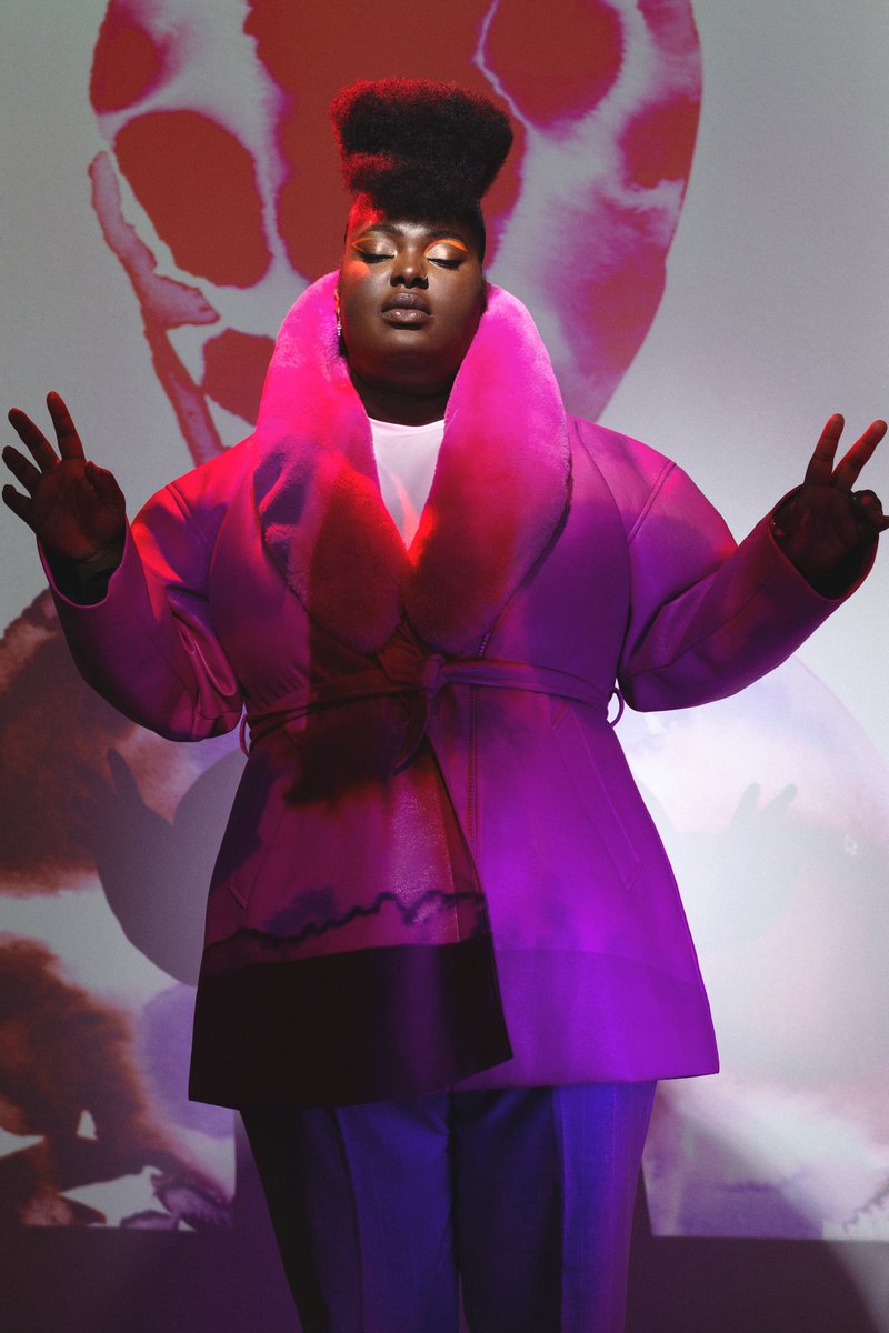oranicuhh's tweet photo. excuse me while i just- 

@thecut https://t.co/7TLtP41iBr
