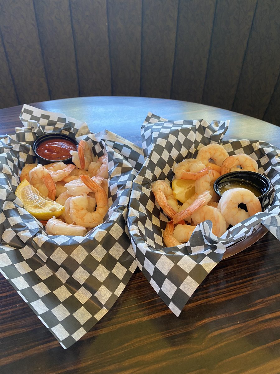foxnhoundspub's tweet photo. It's another game day! This could be the last game of the season for the Canucks, so you don't wanna miss this battle! The game will be on all the big screens with sound at 6:45pm! Prawn night also begins at 3pm so catch the game and have some delicious food and drinks with us 😀 https://t.co/alK1XxLNvQ