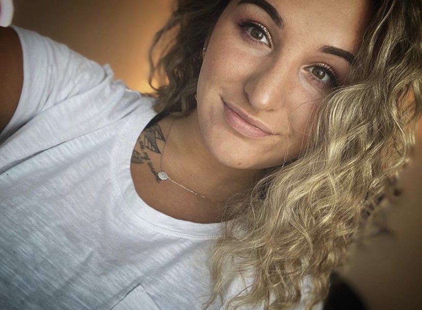 nwayne89's tweet photo. Happy 21st Birthday @allysoccer8 Love you to the moon and back 🌹🍺💃🏻🥰 @WhiteClaw https://t.co/04gb1Dby90