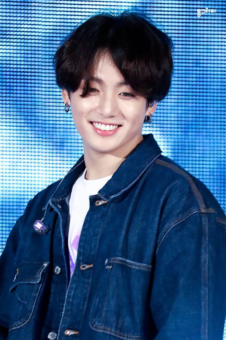 Jungkook's precious smile - a devastating and needed thread.
