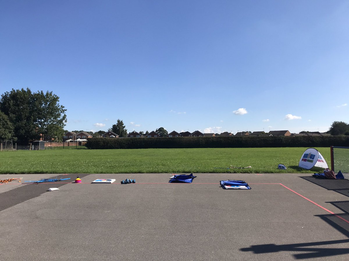 If you would like teacher CPD for archery at primary or secondary school, please get in touch #Archery #PE #CovidSafe #Teachers #CPD #ArrowsArchery