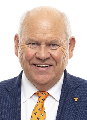 Happy Birthday to our 2019 East Tennessean of the Year, Phillip Fulmer! Go Vols!   