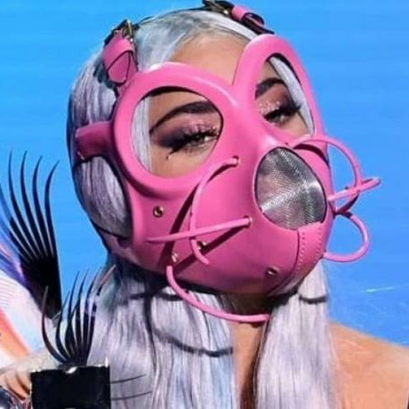 entremates_'s tweet photo. No importa a donde vayas.
.
Siempre pero siempre lleva tu barbijo con estilo y elegancia para toda la vagancia ❤️
.
@ladygaga #ladygagavmas #ChromaticaTV #RainOnMe #rainonmevmas #LadyGagaVMA https://t.co/nh4XyQJrQf