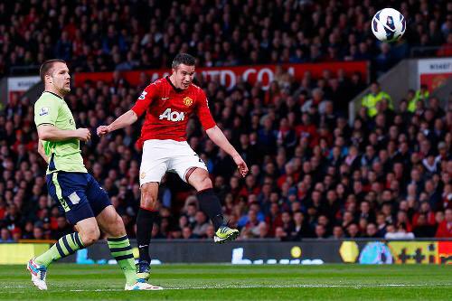 On April 22, Manchester United beat Aston Villa to win their 13th Premier League title and 20th English championship. Van Persie scored a hat-trick with contributions from Giggs and Rooney. It was an onslaught.