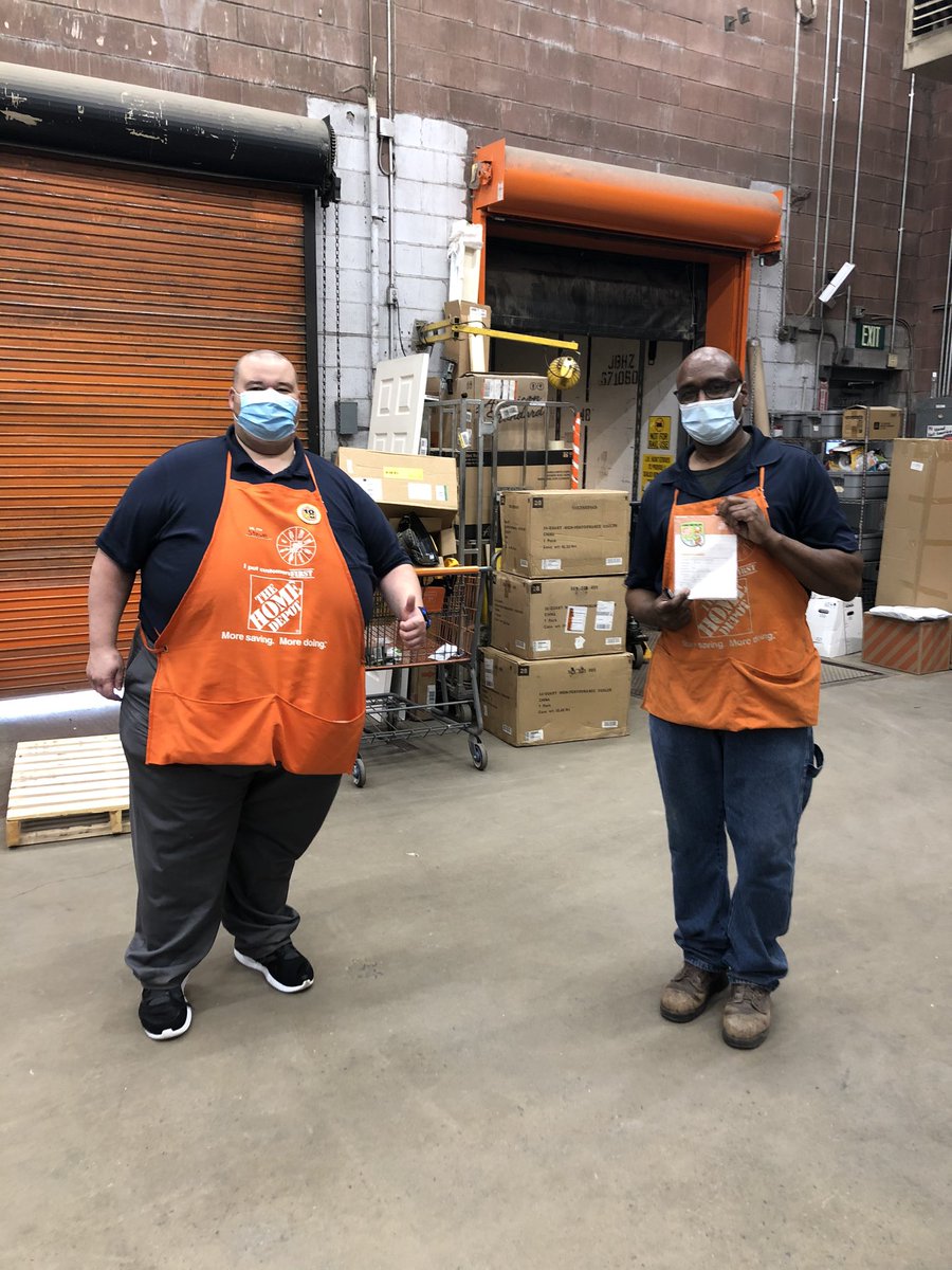 Justin Erp (@theerphd) on Twitter photo Awesome visit with <a href="/SteveGalliardHD/">Steve Galliard</a>!!! Recognizing our receiving supervisor for his improvement over last year 👍🏻 #OneTeam #d278orangeproud <a href="/EmmaK_HD/">Emma Pool</a> <a href="/irenearceo3/">irene arceo</a> <a href="/CollazoH/">Rosendo H. Collazo</a> <a href="/NickP278/">Nick</a> <a href="/JDorseyTHD/">Justin Dorsey</a> @THD4601 Awesome visit with <a href="/SteveGalliardHD/">Steve Galliard</a>!!! Recognizing our receiving supervisor for his improvement over last year 👍🏻 #OneTeam #d278orangeproud <a href="/EmmaK_HD/">Emma Pool</a> <a href="/irenearceo3/">irene arceo</a> <a href="/CollazoH/">Rosendo H. Collazo</a> <a href="/NickP278/">Nick</a> <a href="/JDorseyTHD/">Justin Dorsey</a> @THD4601