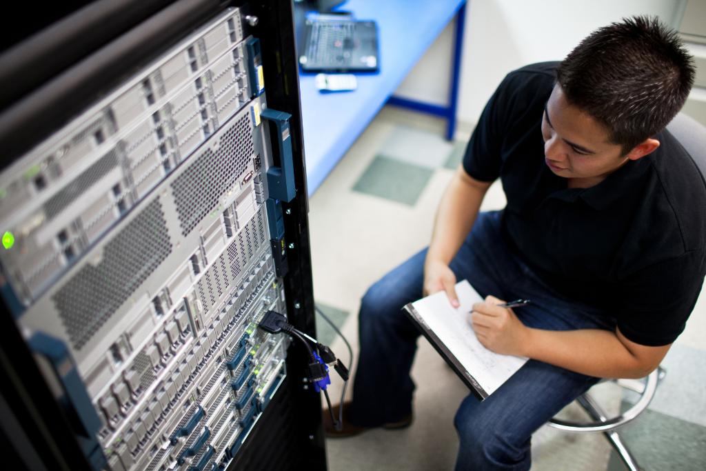 CiscoNetAcad's tweet photo. Our #NetAcad courses align with #digital badges and certifications that can help you land the #ITJob you want. Get the details and explore everything we can help you with on your #tech career journey: https://t.co/KwHXfbFQ2s https://t.co/VyaWbzoOw6
