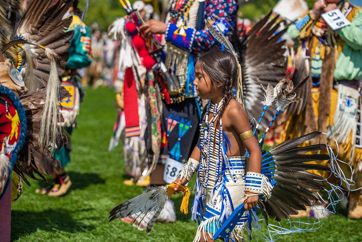 shakopeepowwow's tweet photo. It's #TinyTotTuesday! Enjoy some cuteness overload! 🤗
#SMSCwacipi #powwow https://t.co/ouCfreJBTN