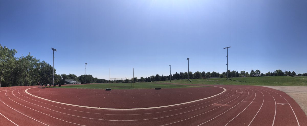 niwotathletics's tweet image. It’s a great day to be a Cougar! New lights are up on our field. Thanks to @SVVSDsupt, @goSVVSD and the entire St. Vrain community for making this possible! 
@lefthandvc @BoCoPreps @NiwotHS #StVrainStorm