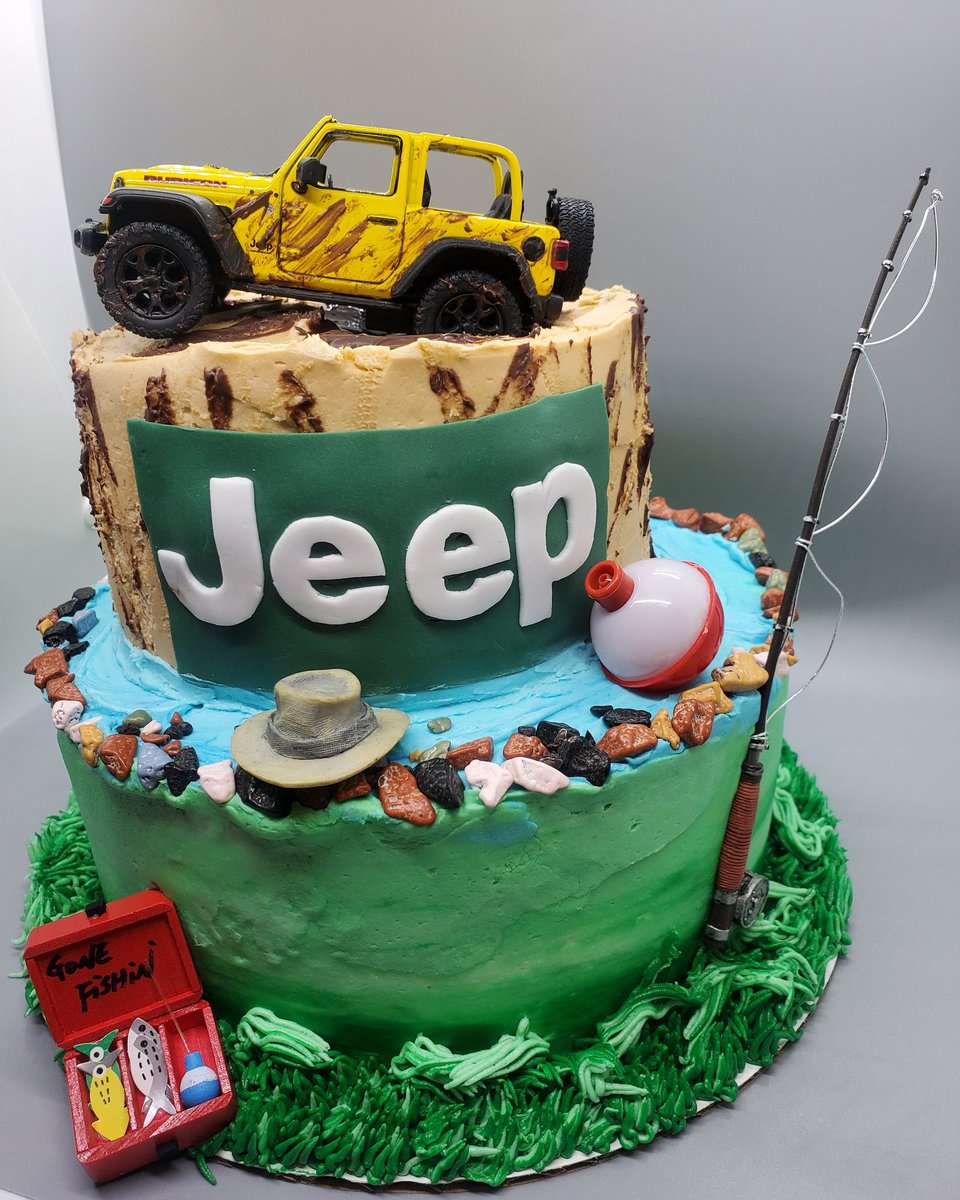 CakeMaddness's tweet photo. Threw this together for dad's birthday! I had no concept when I started, I just kind of found extra decorations I had laying around and went with it. The final result happened to be pretty cute! 🎣🎂 https://t.co/J84yaZP8vO