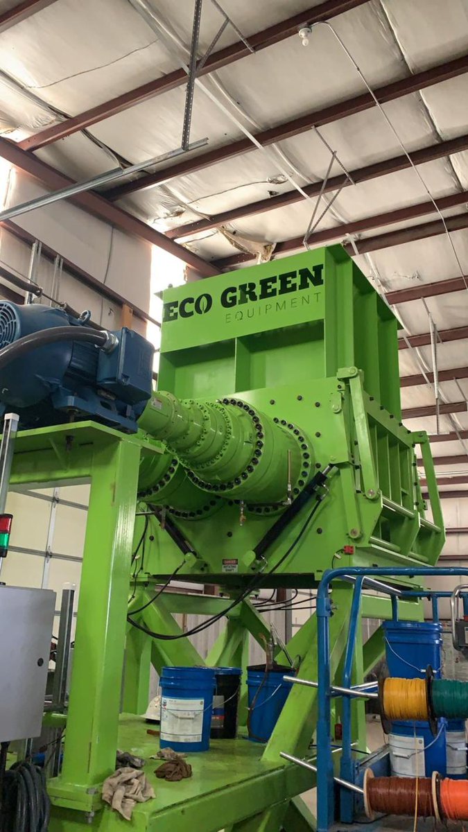 ECOGreenEquip's tweet photo. Another Eco Green installation underway in the USA!!! Congrats to one of our newest customers!!!
#tyrerecycling #tirerecycling #ecogreenequipment #Greengiant #ecograter #tireshredder #tireshredders #tyreshredder #tyreshredders
https://t.co/qObQDXtLAy https://t.co/KoCUoRGDV7