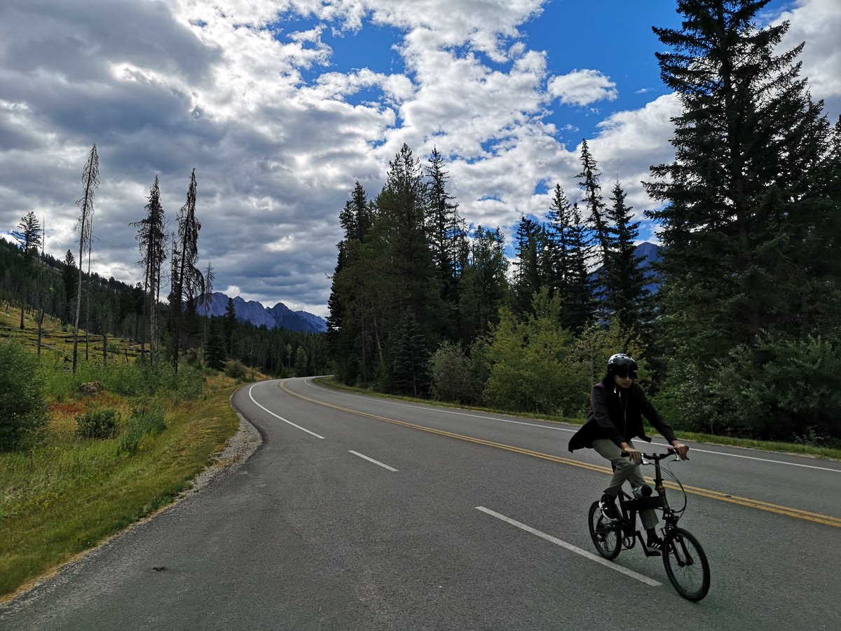 We're lucky to live so close to such a beautiful place. I'm in the fucking mountains eating Spam Musubi! How cool is that? #yyclove