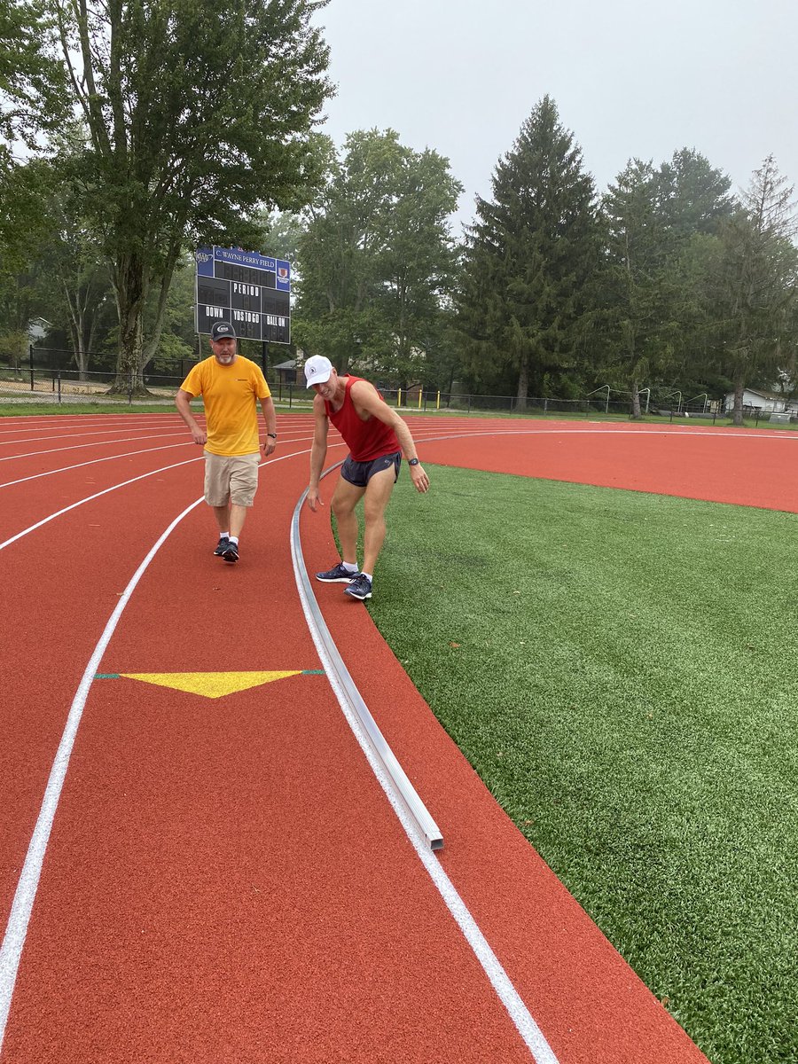 RachelESlade's tweet photo. We got the new curbing installed on the track 🔥🔥🔥 #dowork Thanks @coachsarge812 for your help! https://t.co/EqVSfgS0Uq